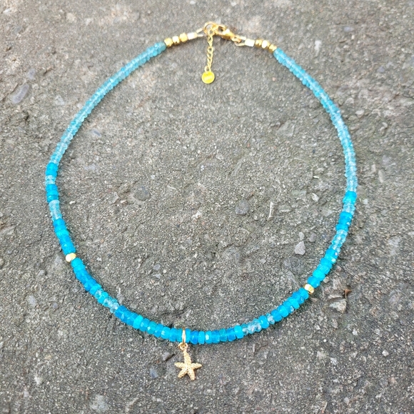 🧜🏻‍♀️ Opal & Apatite Starfish Beaded Necklace 🫧 NWOT - Picture 3 of 9